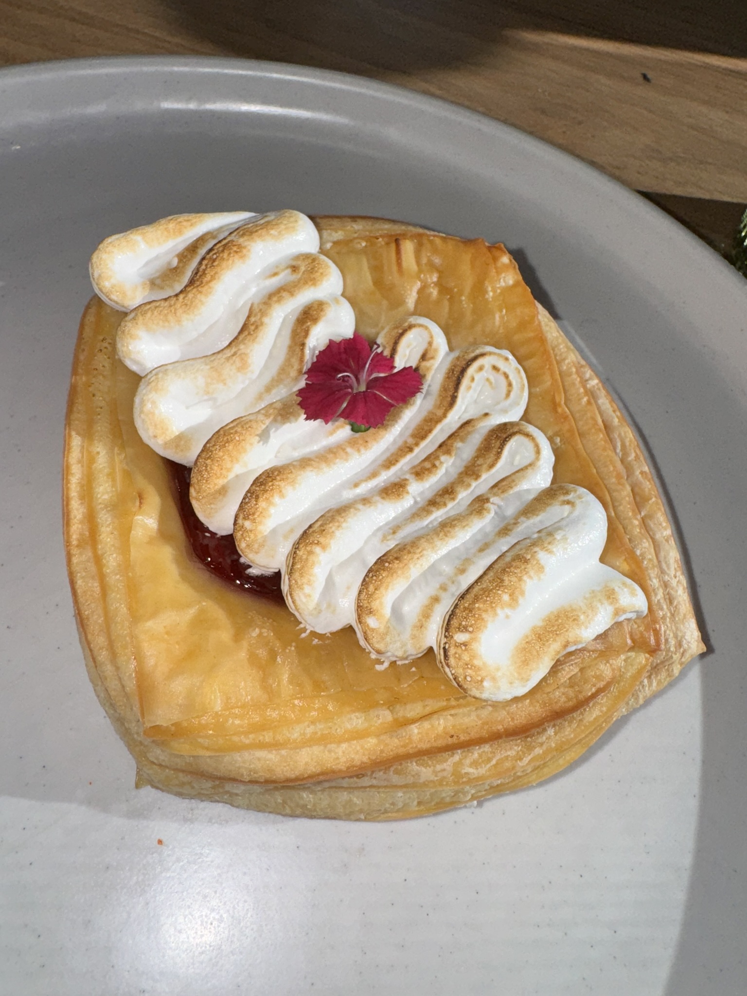 raspberry meringue