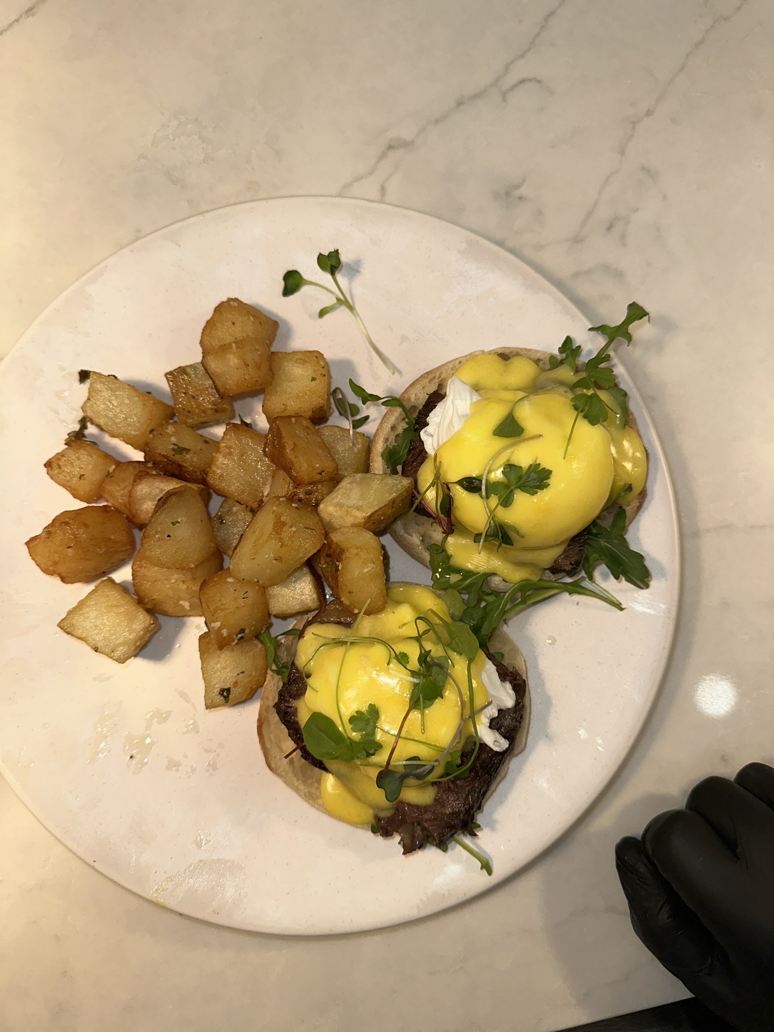 short ribs benedict